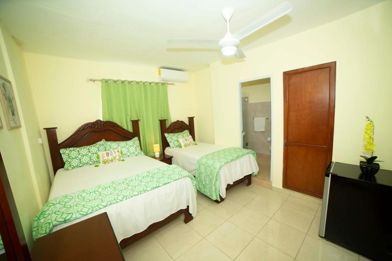 Hotel Enrique I Gazcue, Bed And Breakfast Santo Domingo Exterior foto