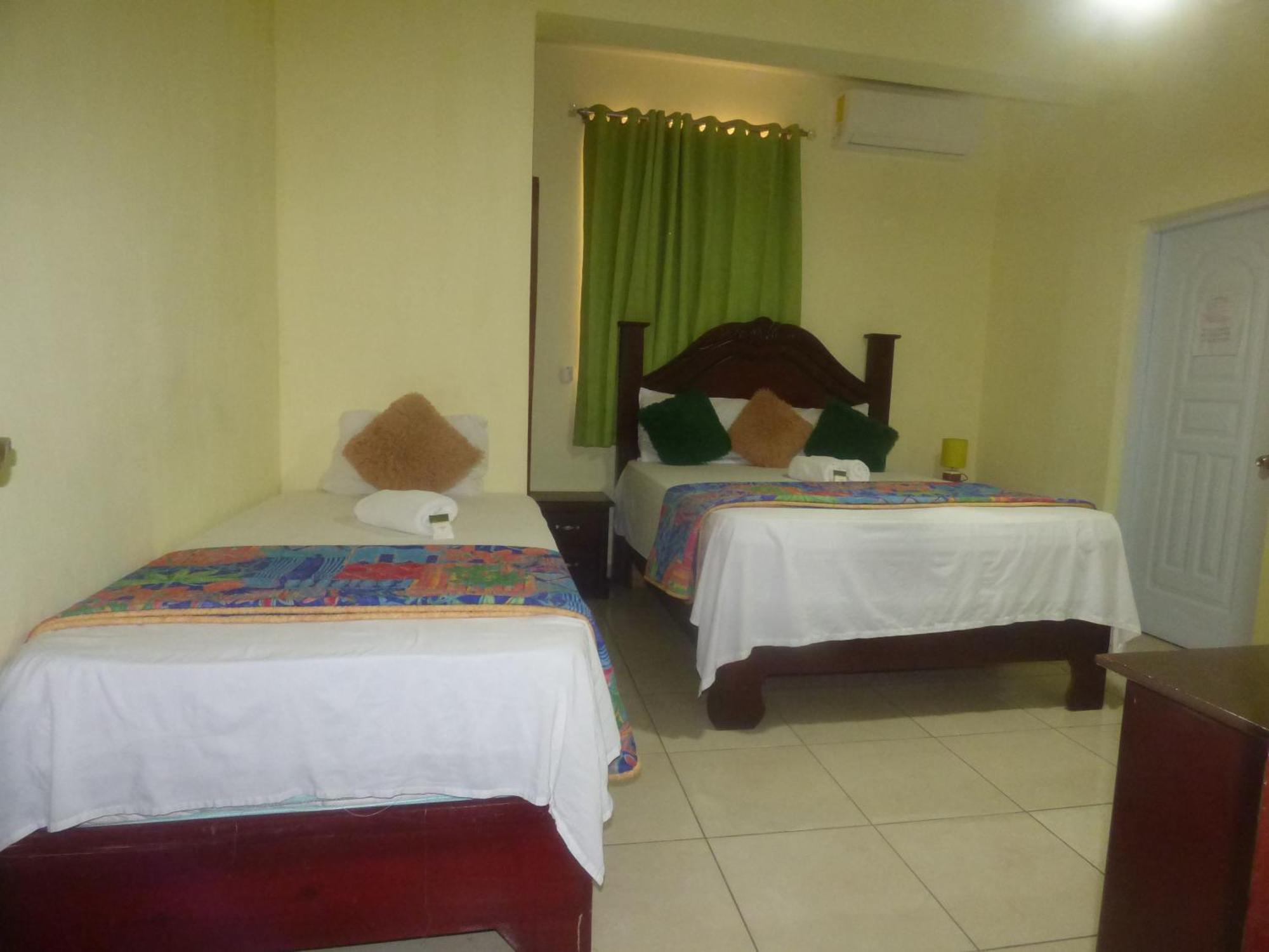 Hotel Enrique I Gazcue, Bed And Breakfast Santo Domingo Exterior foto
