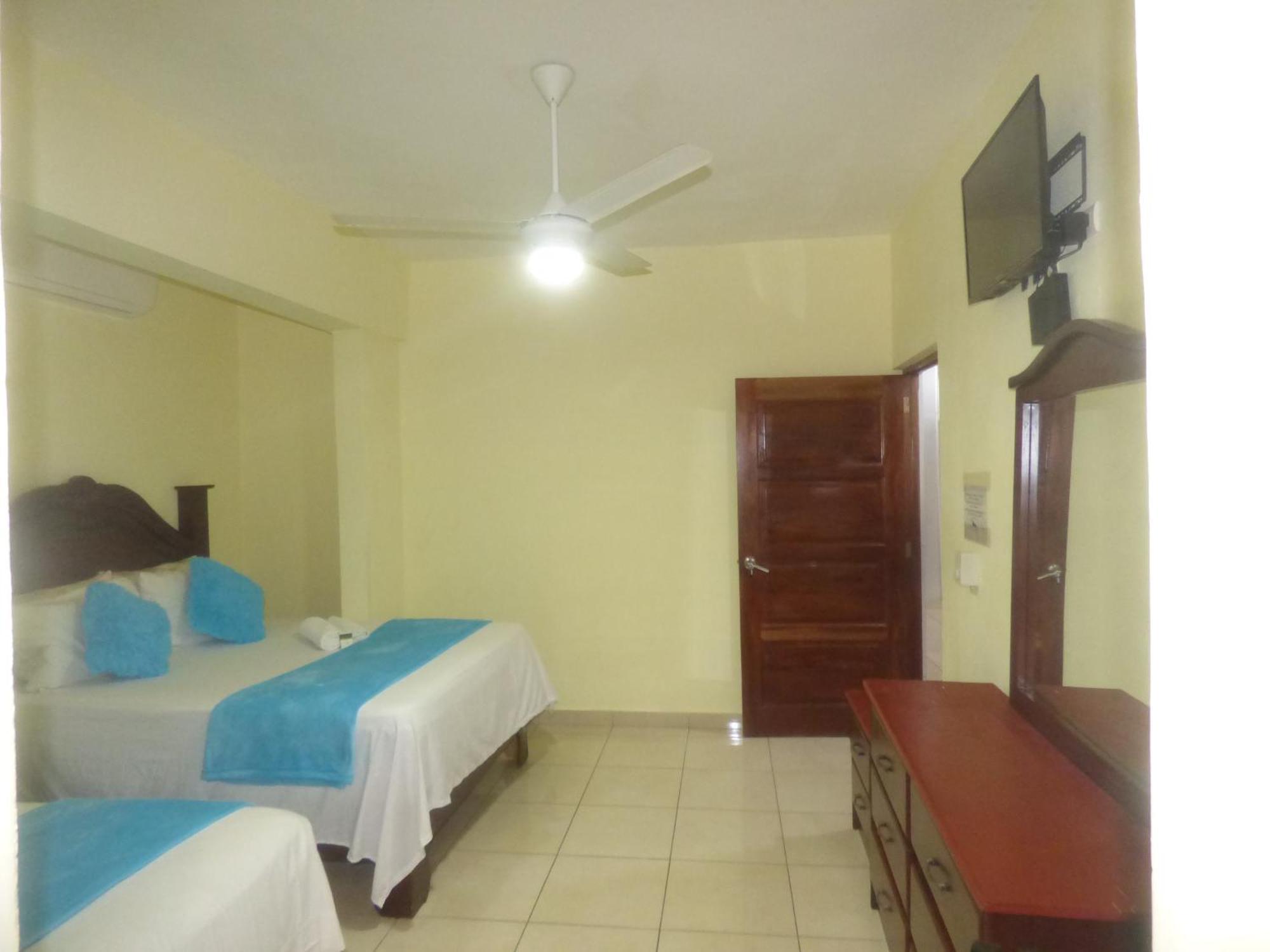Hotel Enrique I Gazcue, Bed And Breakfast Santo Domingo Exterior foto