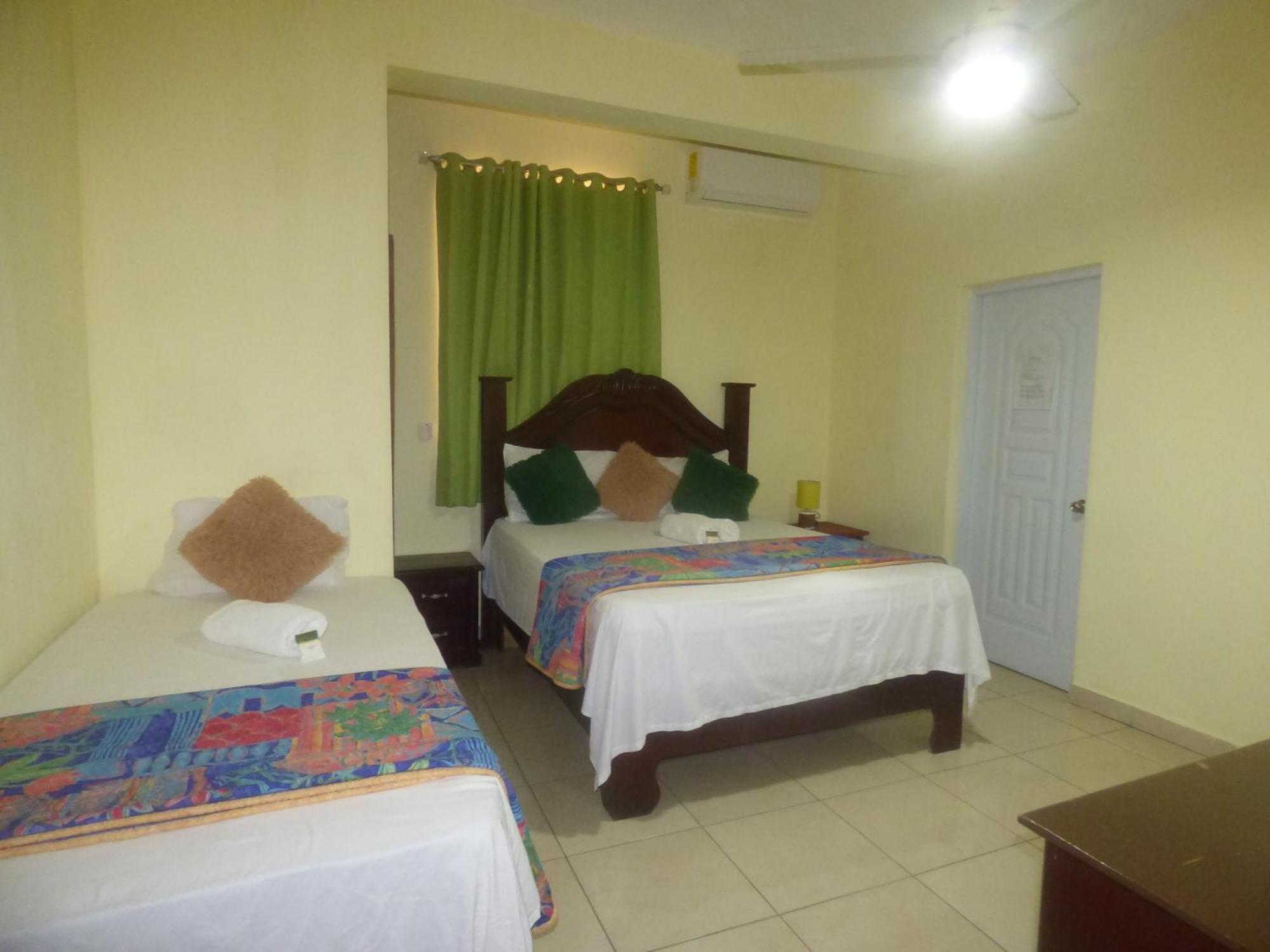 Hotel Enrique I Gazcue, Bed And Breakfast Santo Domingo Exterior foto