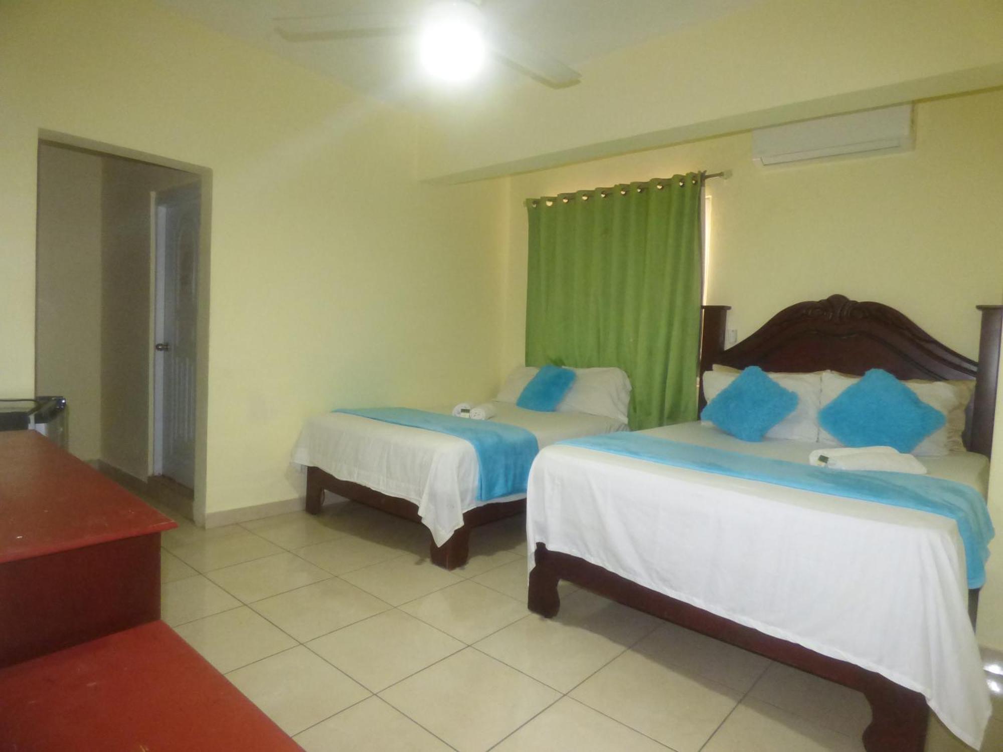 Hotel Enrique I Gazcue, Bed And Breakfast Santo Domingo Exterior foto