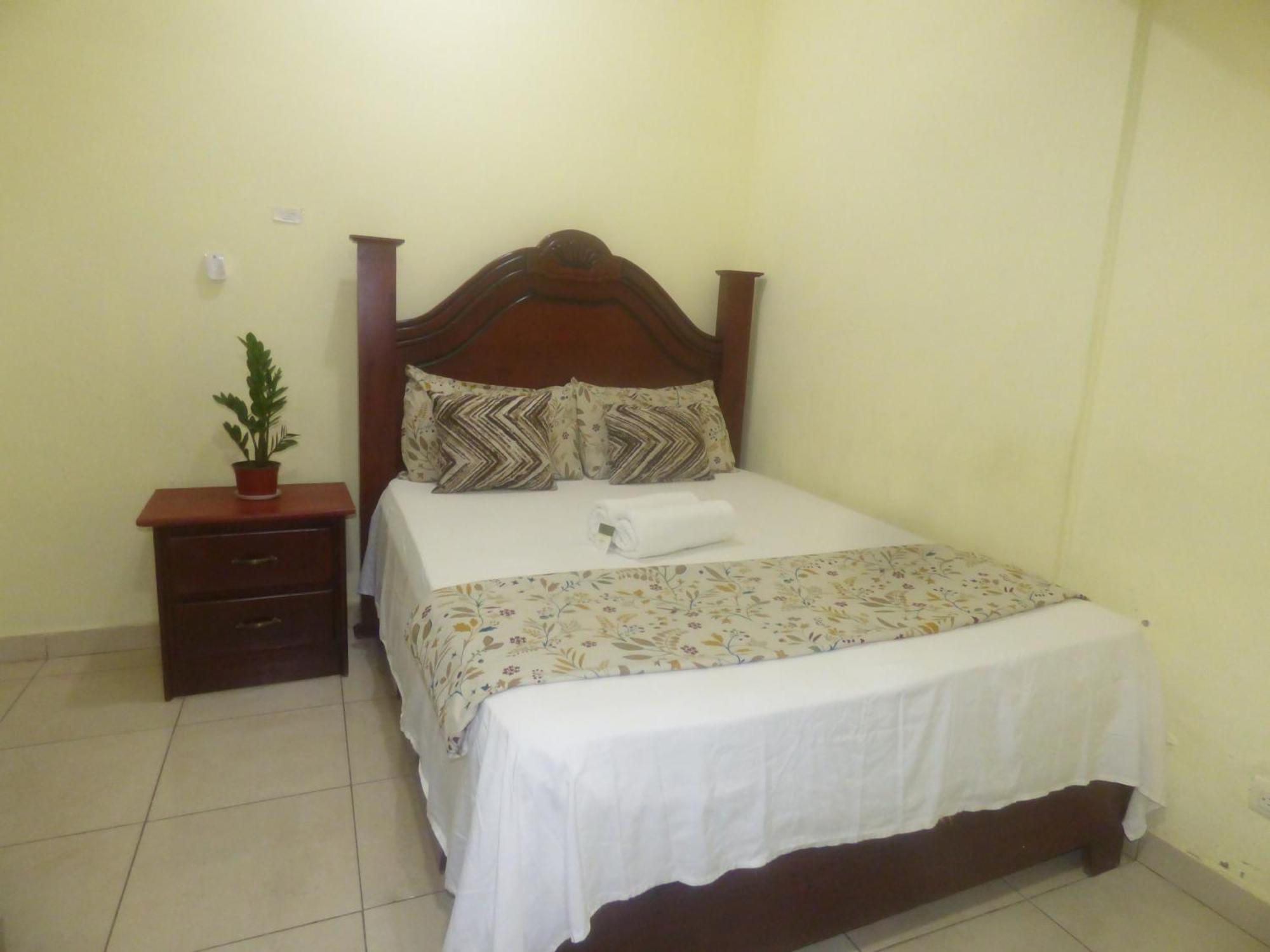 Hotel Enrique I Gazcue, Bed And Breakfast Santo Domingo Exterior foto